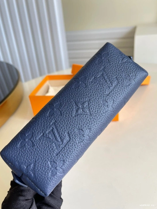 WIS VUITTON COSMETIC LOUIS POUCH 1020